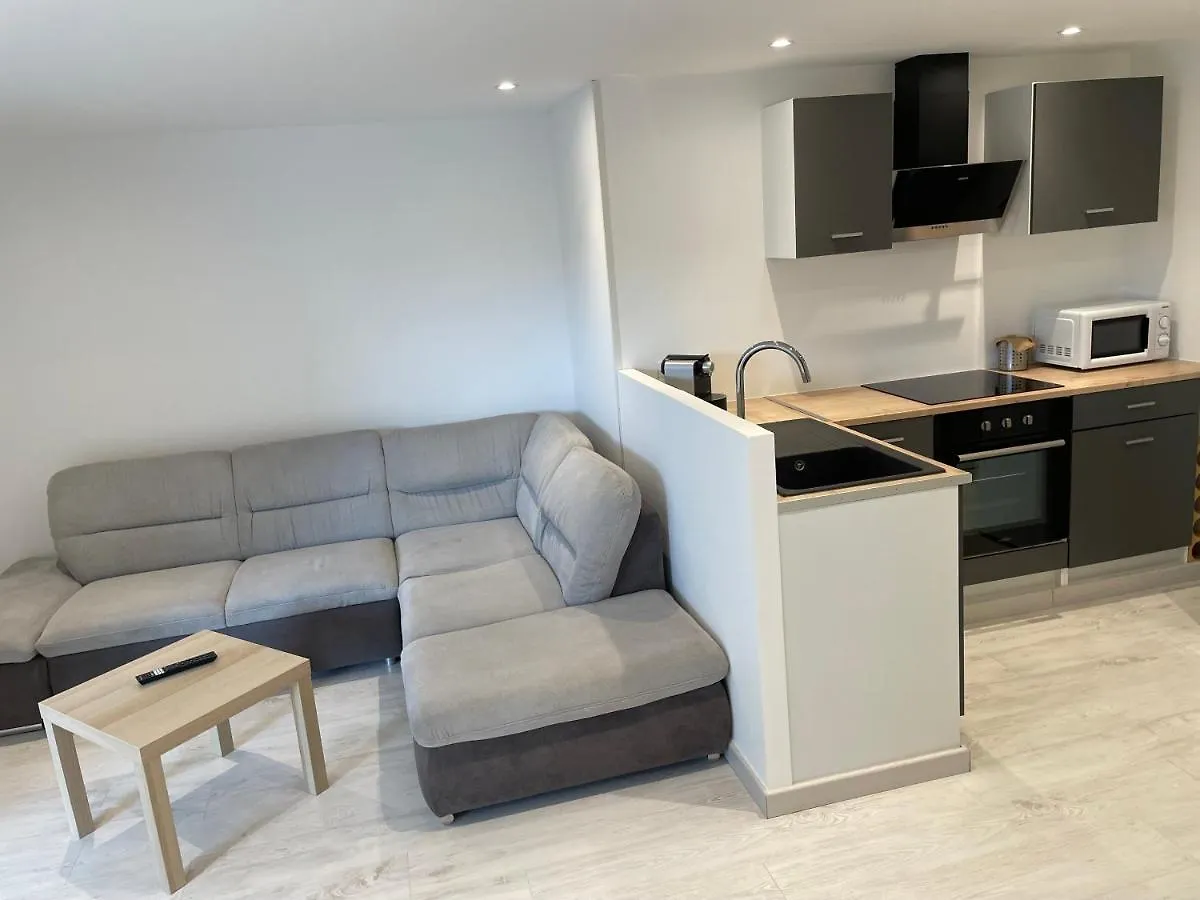 Joli Logement Au Pied Des Alpilles Eyguieres France